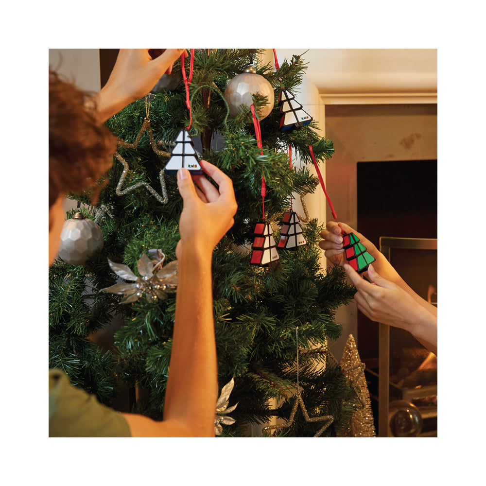 Rubik’s Cube Christmas Tree