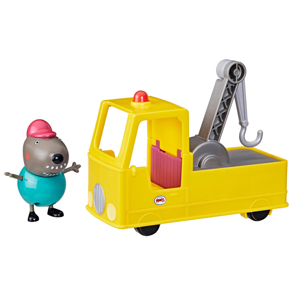 Peppa Pig Granddad Dog's Tow Truck Toy Set