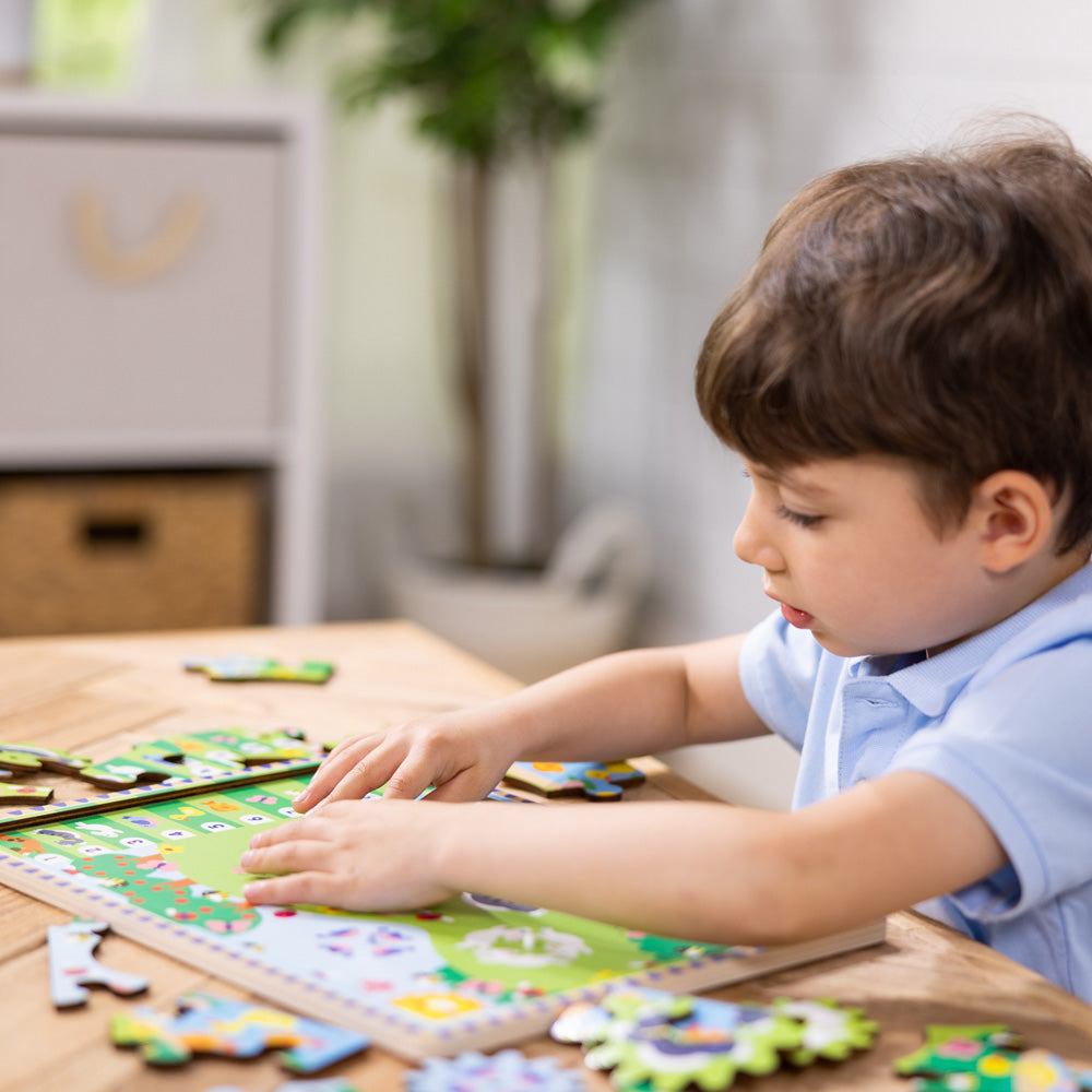 Melissa & Doug Animal Chase I-Spy Wooden Gear Puzzle