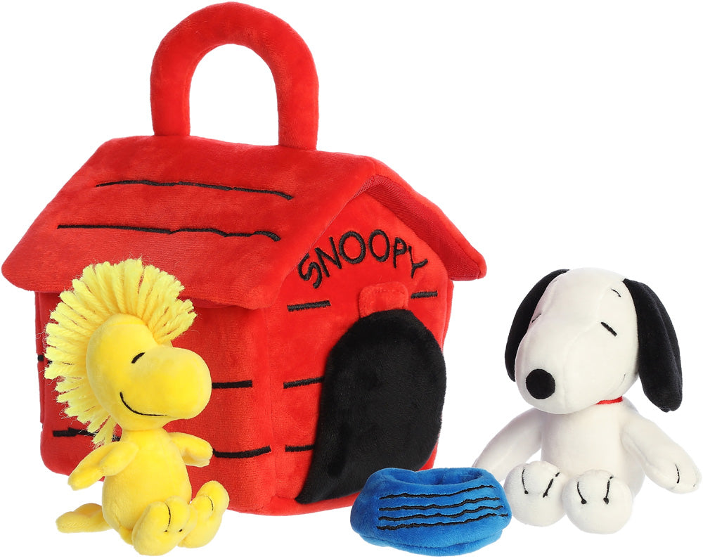 Peanuts Snoopy's House Playset (3 Pcs) 8"