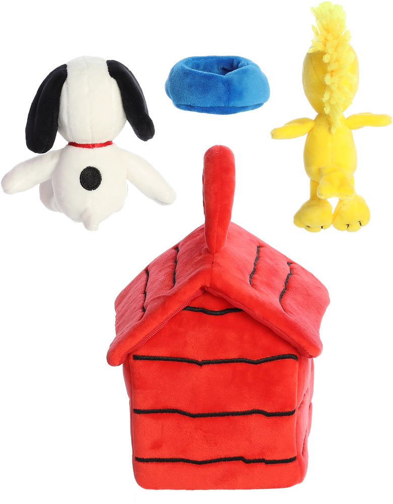 Peanuts Snoopy's House Playset (3 Pcs) 8"