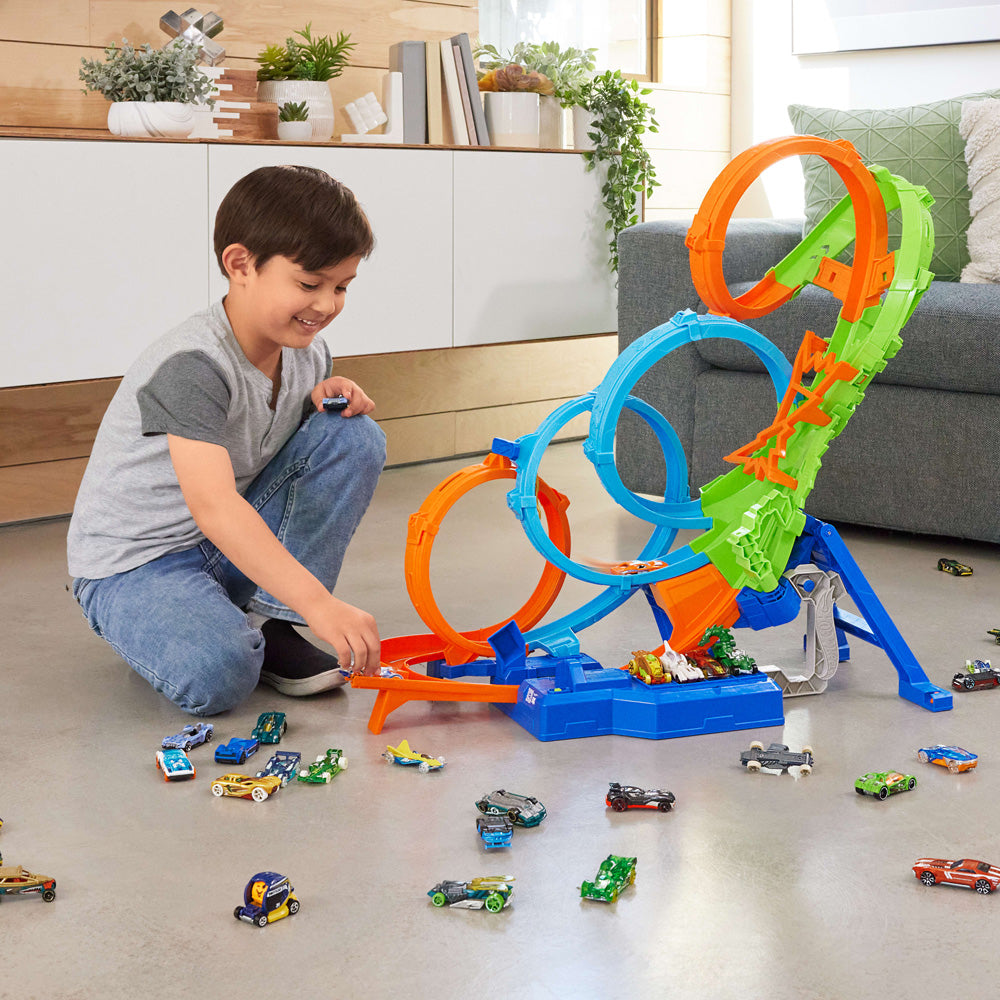 Hot Wheels® 4-Loop Crash-Out™ Track Set