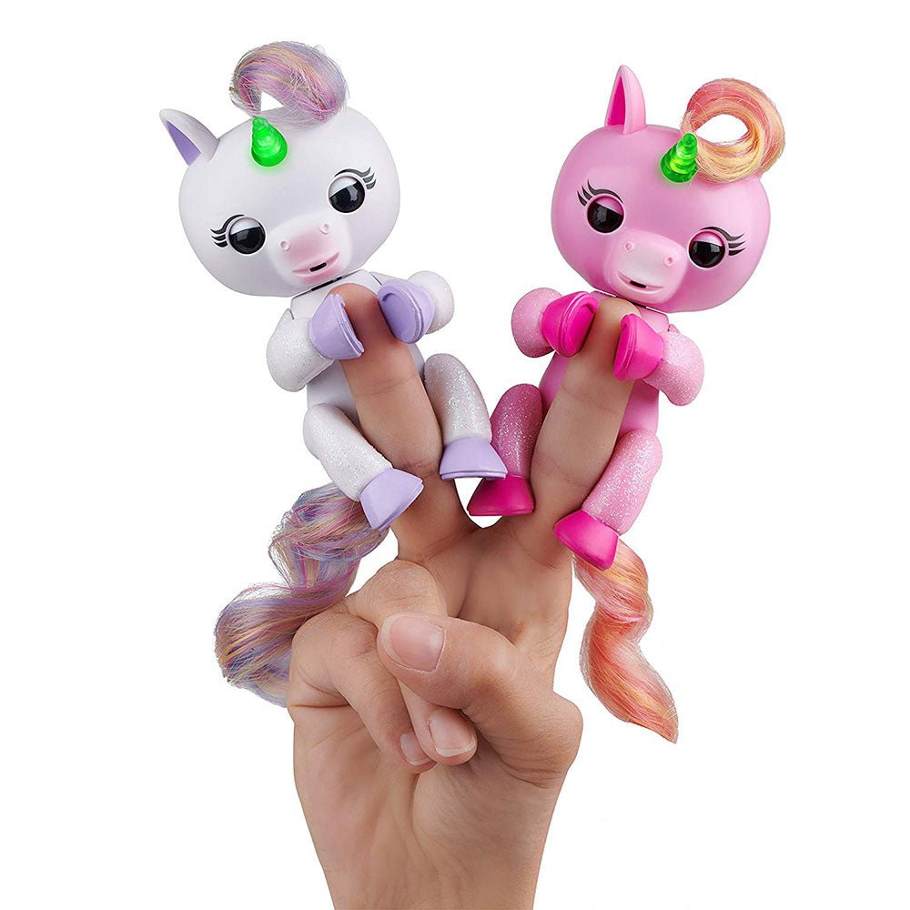 Fingerlings Light Up Unicorn - Mastermind Toys___210056