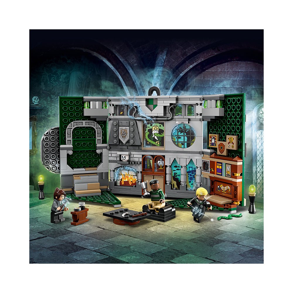 LEGO Harry Potter Slytherin House Banner 76410 Building Set (349 Pieces) - Mastermind Toys___228801