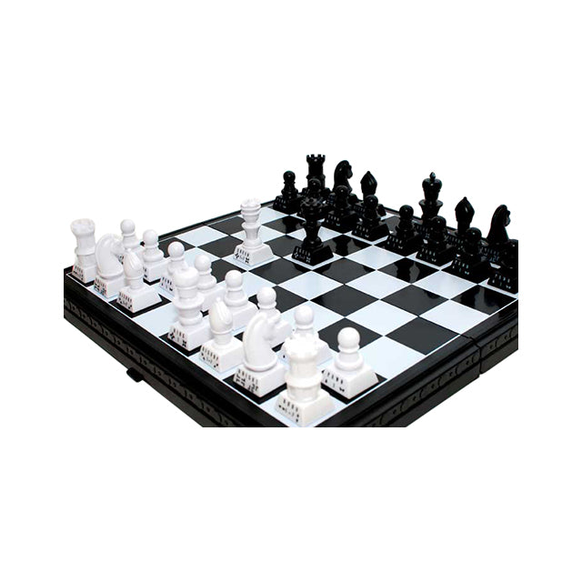The Right Moves; Self-Teaching Chess Set by Discovery Toys